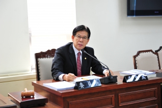 제193회 정례회 예산결산특별위원회 의사진행 모습 대표이미지