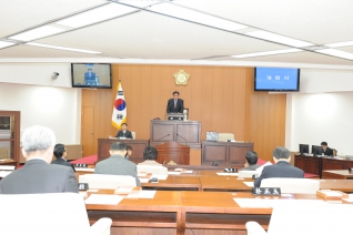 221회 1차 정례회 본회의  대표이미지