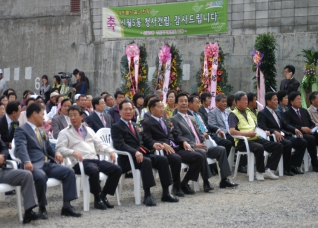 ◎ 신월5동주민센터 건립 기공식

  - 일  시 : 2009년 9월 28일(금) 오후 3시
  - 참석자 :  정욱채의원, 백금만의원, 김종화의원,
              김재천의원, 문병상의원, 박정옥의원   대표이미지