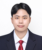 김대섭 사진