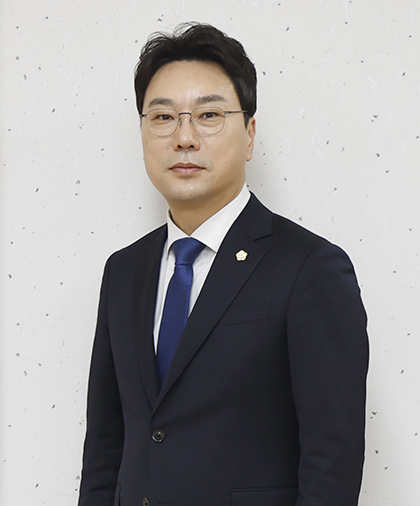 의원 유영주 사진
